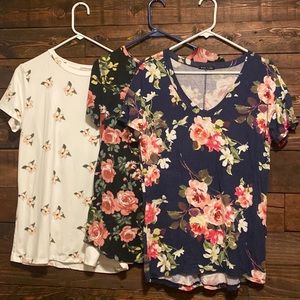 A lot of 3 floral tops